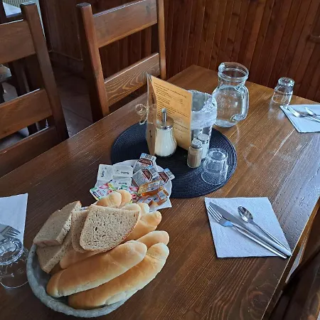 U Johnu Hotel Petrovice (Usti nad Labem)