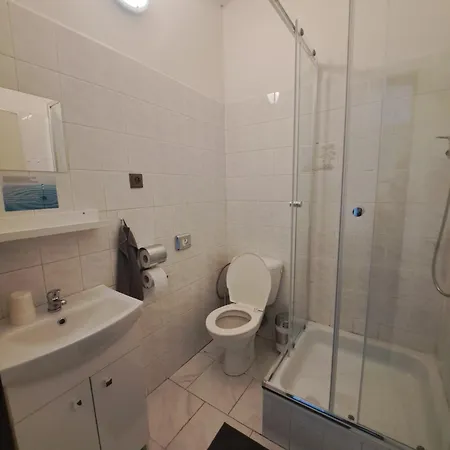 U Johnů Hotel *