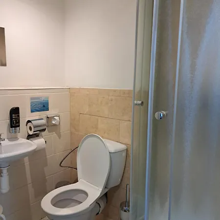 U Johnu Hotel