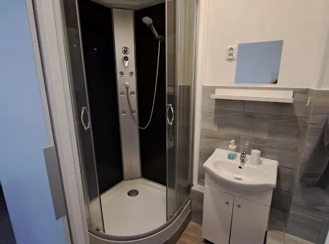 U Johnu Hotell