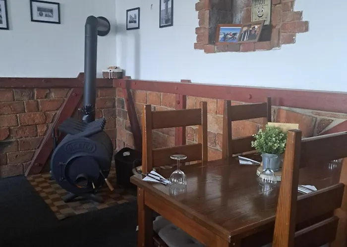 U Johnu Szálloda *