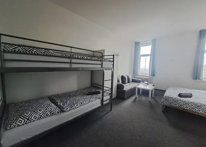 U Johnu Hotell