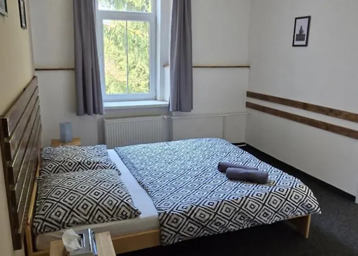 U Johnu Szálloda